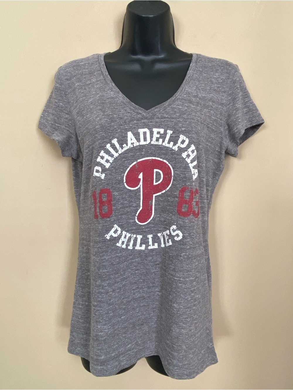 Philadelphia Phillies Women's Gray V-Neck Tee